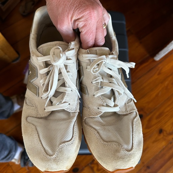 NB 520 Woman’s size 10 sneakers - Picture 7 of 9